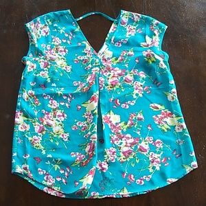 DR2 Double V-Neck Top